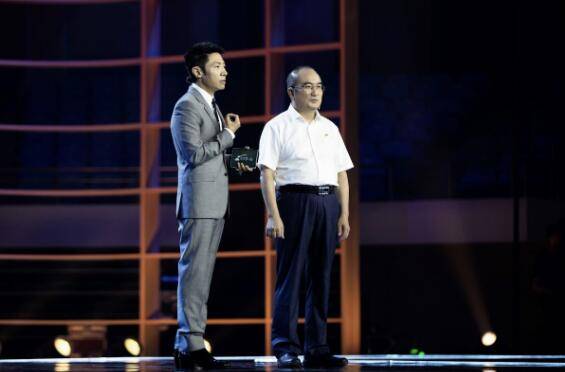 钟南山|钟南山当老师！9月1日晚，中小学生共上《开学第一课》