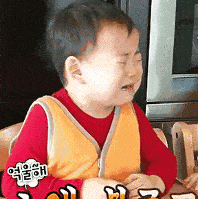 熊孩子|熊孩子又被“卡”了！消防叔叔简直操碎了心…