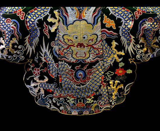 升职|皇帝服装上的龙图腾“升职记”