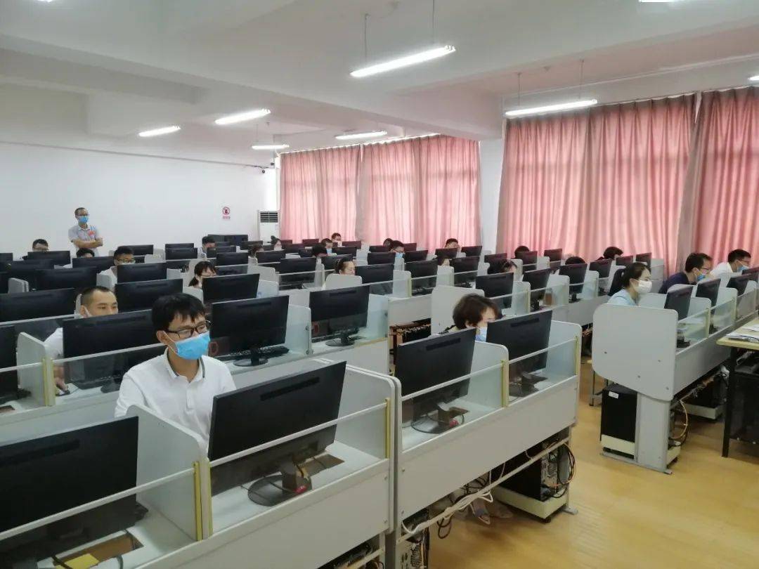 BOB体育-BOB(官网)官方网站-BOBSPORTS直播-
南平市司法局顺利组织全市2020年福建省行政执法资格考试(图1) BOB体育-BOB(官网)官方网站-BOBSPORTS直播-
南平市司法局顺利组织全市2020年福建省行政执法资格考试(图1)