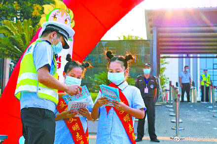 秩序|各地公安机关强化举措维护开学秩序