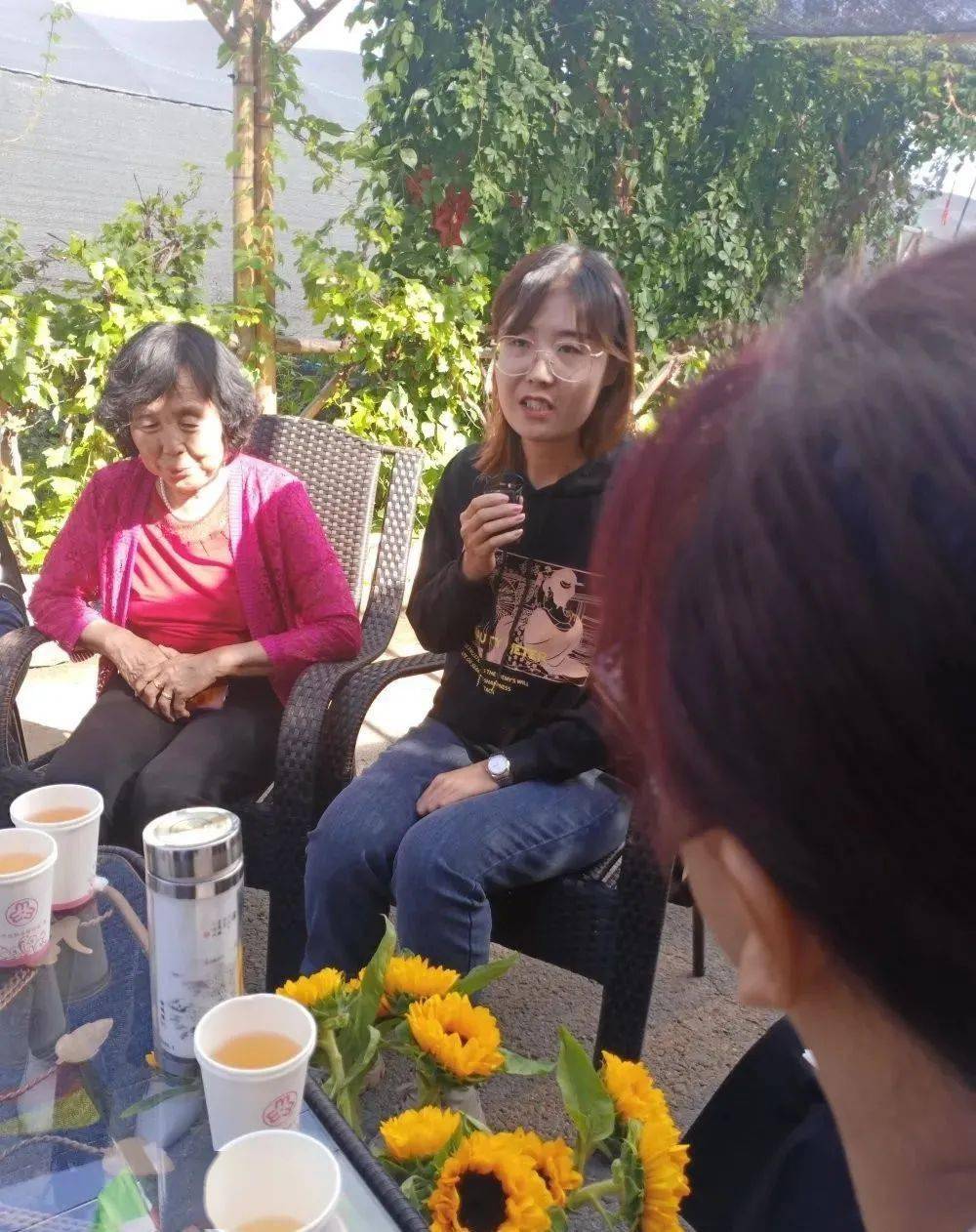 巴彦街道罗家营村妇女朱建芳