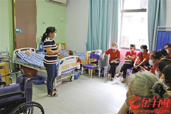 家政|【南粤家政 政通人和】培训就业一条龙 家政扶贫显身手