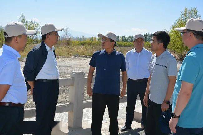 陈继军副厅长调研省疏勒河水资源局和省讨赖河水资源局工作