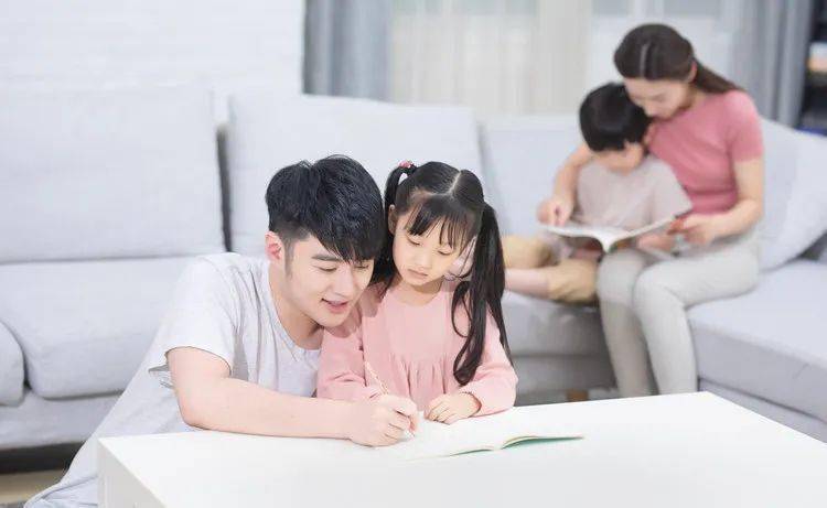自律的一家人 ad0c40231fc84e51b96b41e299badcd5.jpeg