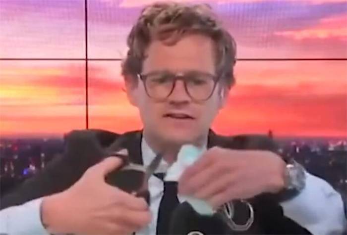 英国人口罩_戴口罩的卡通图片(2)