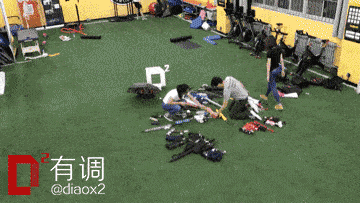 路人|撑这么漂亮的伞出门,经常被路人追着要链接!