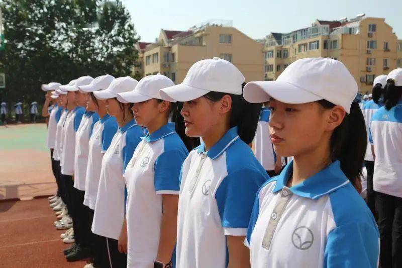 【青岛旅游学校2020级新生入学教育系列二】 队列训练