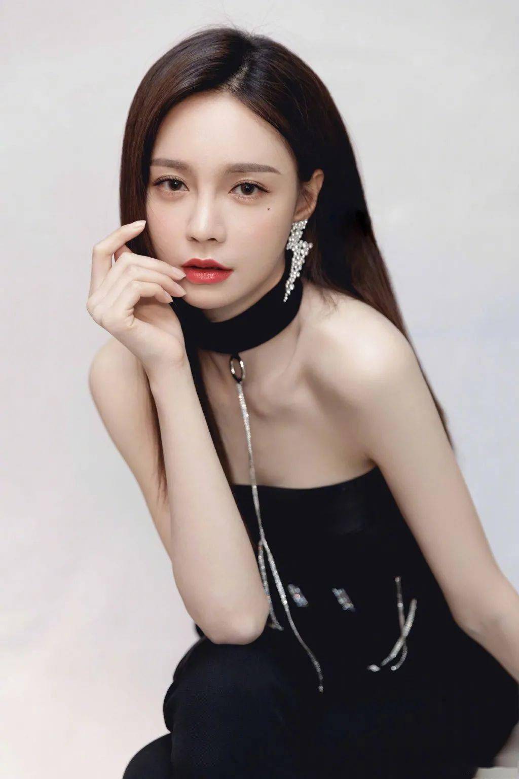 女生|金晨的点痣妆，长在了我的审美点上