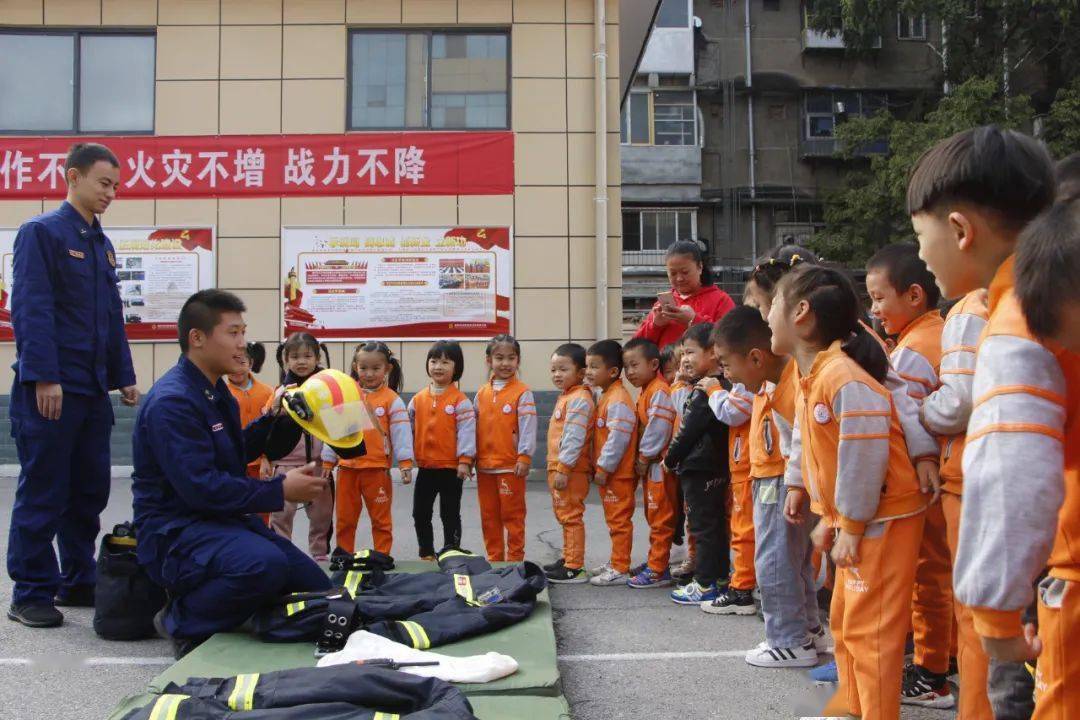 参加演讲授课老河口大队教导员张东豫参加演讲授课特勤大队二站指导员