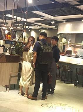 造型|最烂大街的男生双肩包你中招了吗？