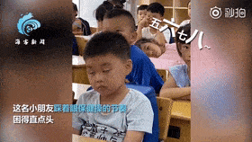 萌娃随眼保健操卡点犯困,网友:像极了上课时