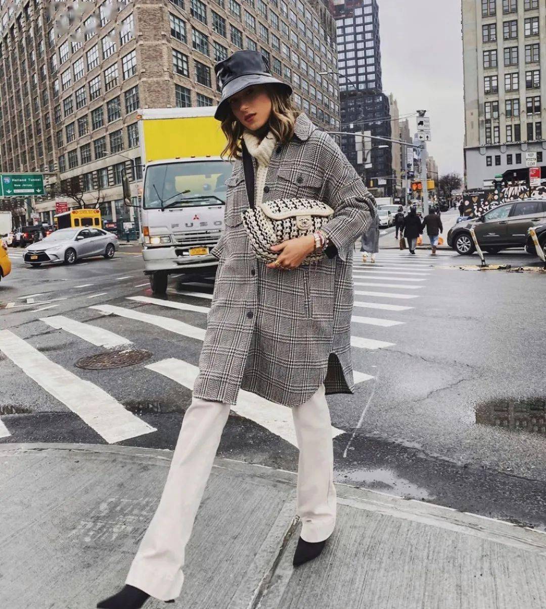 仙女们|格纹衫 + 短靴，早秋这么穿A到爆 ！