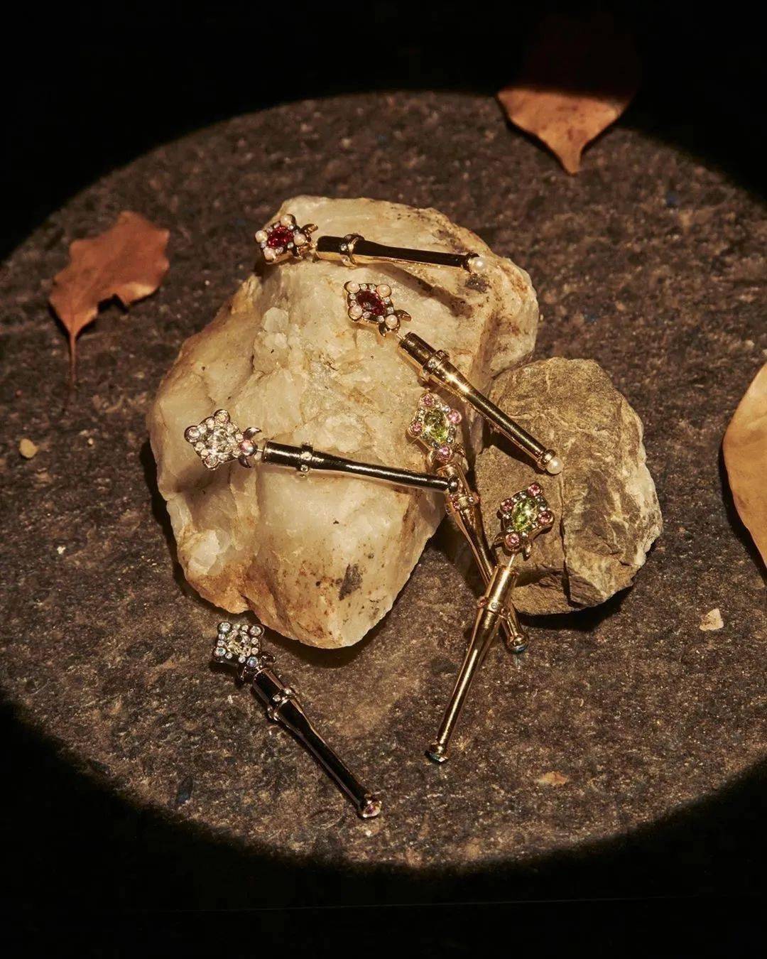 Pose|做过DJ、搞过造型！Pameo Pose用「天鹅湖」延伸复古美学