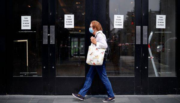 口罩的gdp_戴口罩的男生头像动漫(3)