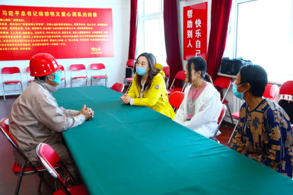 畸形|“我花100万，把女儿整成了残废”：畸形审美毒害下，有20万女孩正在消失！