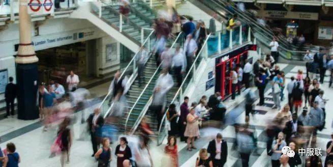 门店|【终端】开服装店不懂这『9大吸客法则』，活该你店里没人！