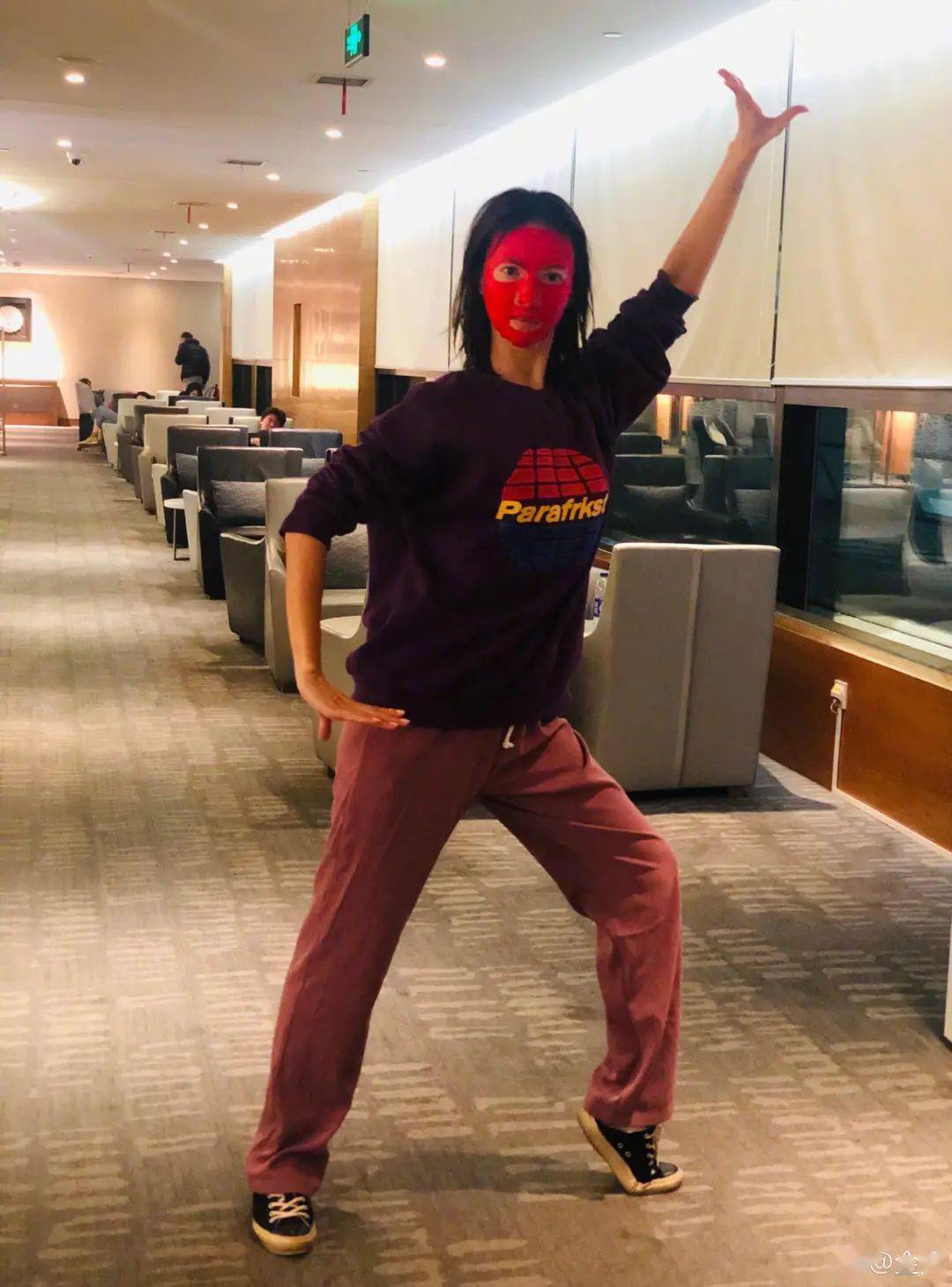 肌肤|还在敷“过气面膜”？！这款不到40元的爆款面膜让你换季肌肤都能水水润润！