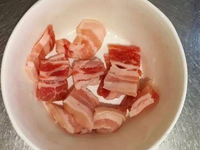 干锅|特别下饭的干锅菜花炒青椒