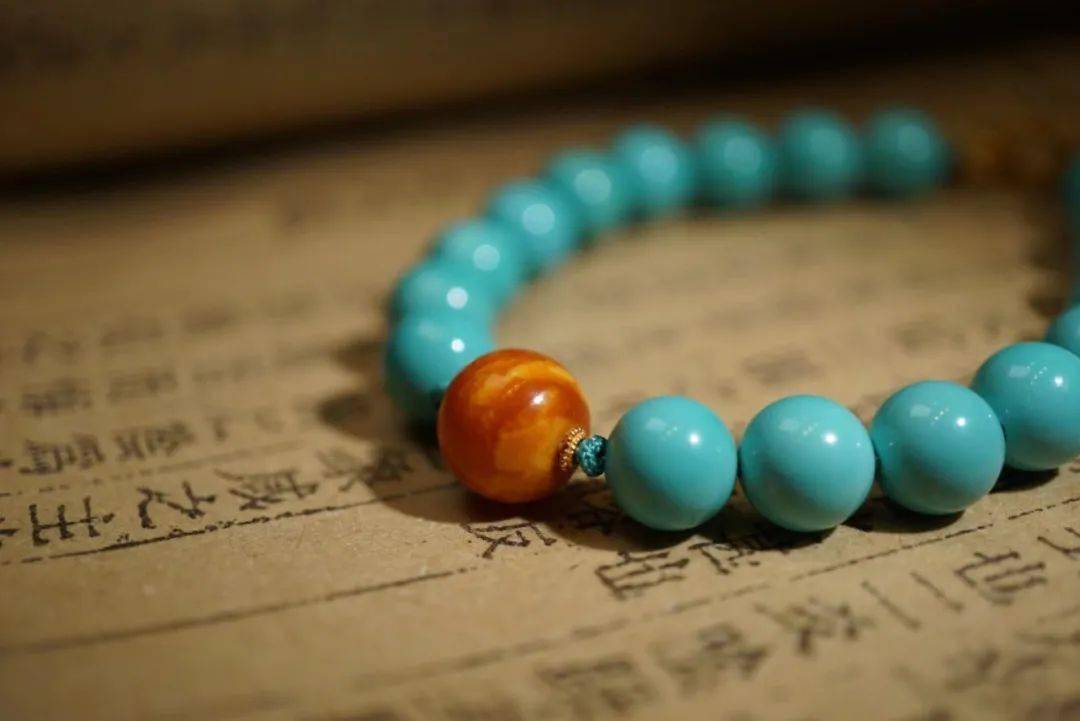 区别|女人戴珠宝和戴黄金首饰有什么区别？