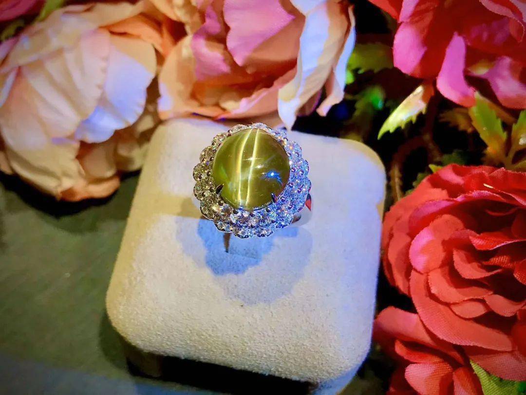 区别|女人戴珠宝和戴黄金首饰有什么区别？