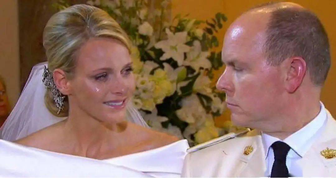 婚纱|巩俐差点当王妃？最终却输给更年轻的她？哭着穿上20000多颗珍珠婚纱…