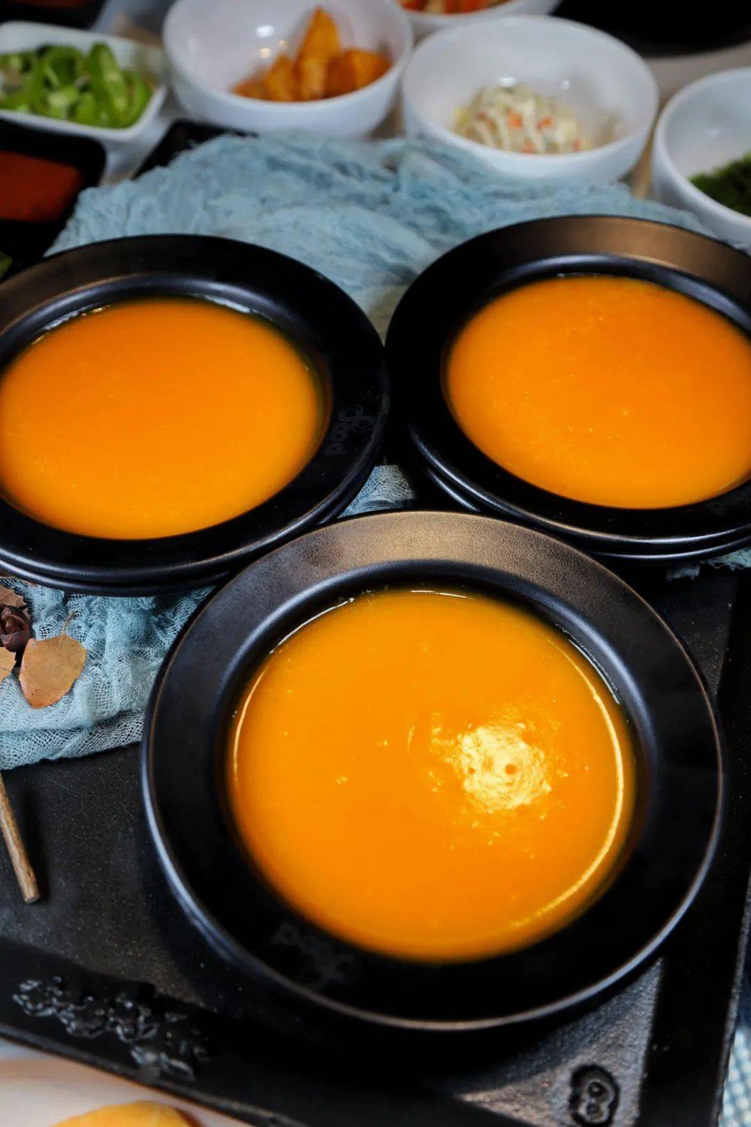 入口|人均30+吃烤肉!天河城这家260 ㎡的韩式石板烤肉来了!安格斯西冷牛排、厚切五花肉、蟹肉、风干肠…性价比真是绝了!