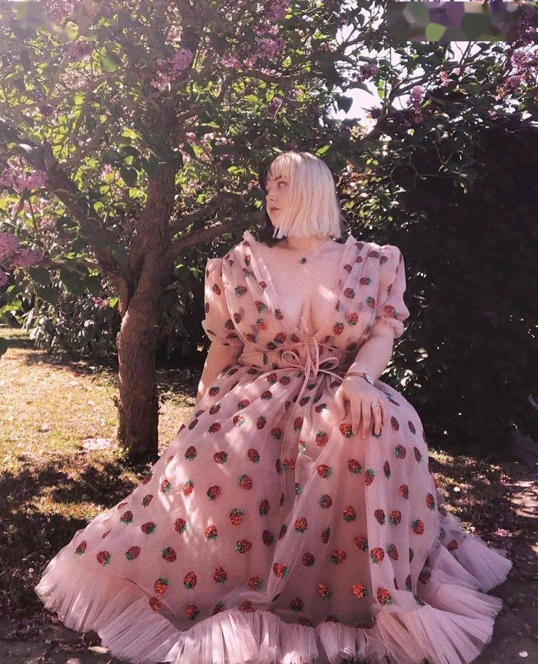 @lirika|小众品牌分享 | 女孩们都想要草莓裙