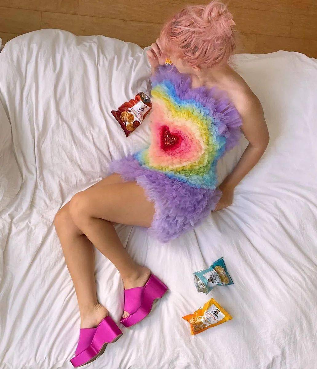 @lirika|小众品牌分享 | 女孩们都想要草莓裙