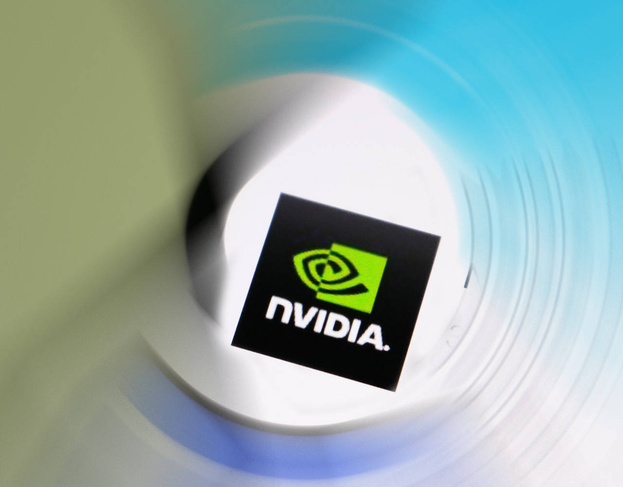 日本软银集团|英伟达接近于400亿美元收购软银旗下ARM，或下周宣布交易