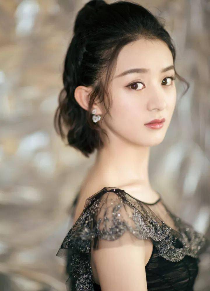 脸型|换个刘海老十岁？千万不要被这个发型给坑了...