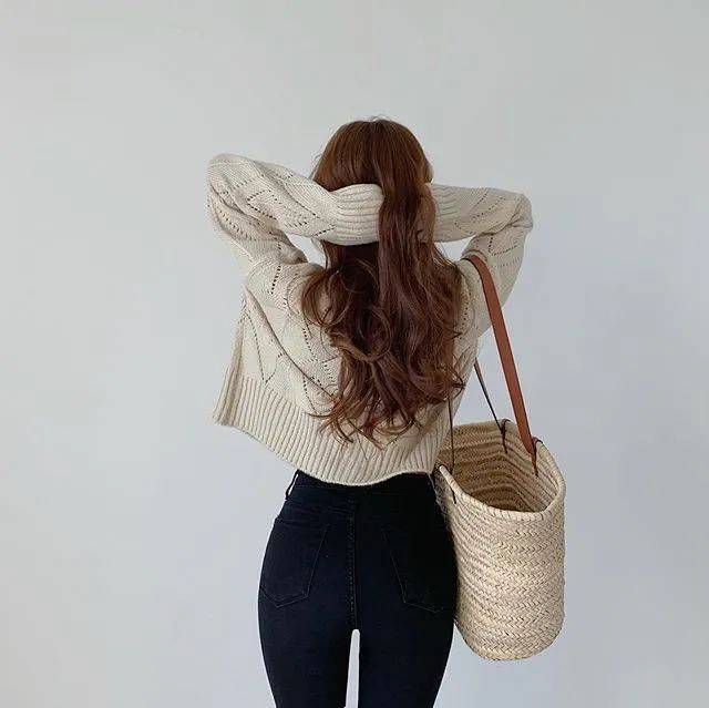 棕色|虞书欣和李圣经双双换上神仙发色，秋冬最显肤白发色你get了吗？