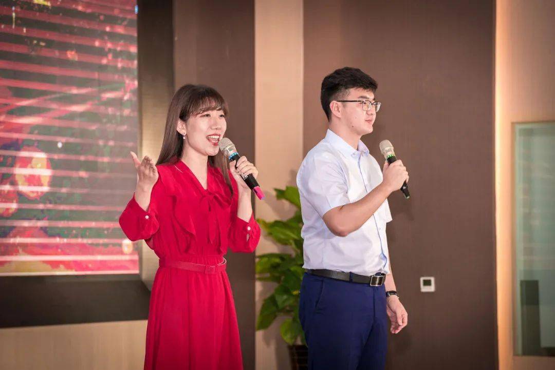 二等奖《最可爱的你》获奖者:压裂公司 田春梅 何佳琦二等奖《录井