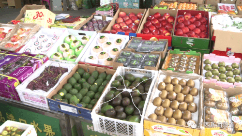 玫瑰|秋果上市，阳光玫瑰葡萄等水果“新宠”价格有所下降
