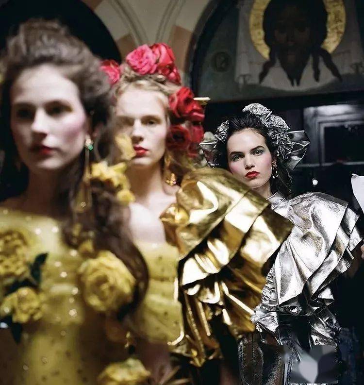 Rodarte|重温40年代的精致浪漫！Rodarte的DNA构建出花朵与梦幻双层美妙的世界