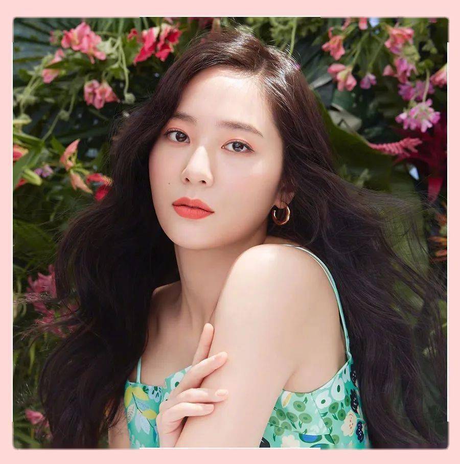 刘海|初秋显脸小的4款“发型”，是时候换个造型了！