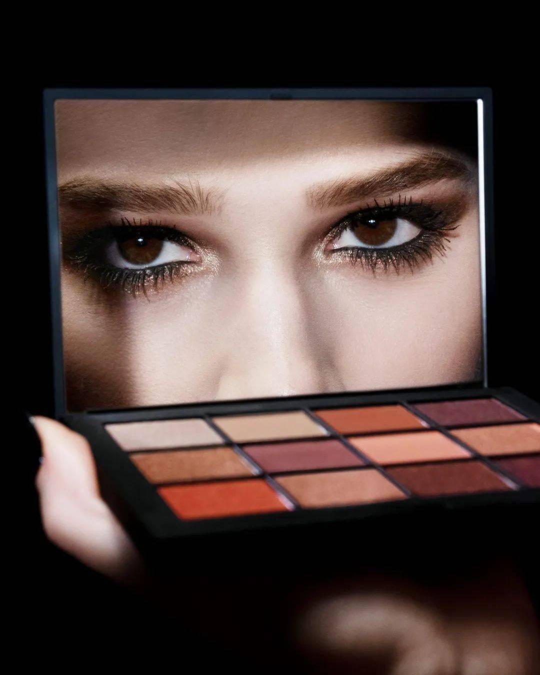 王一|香菜味的新品香水?怕是只有王一博会喜欢....