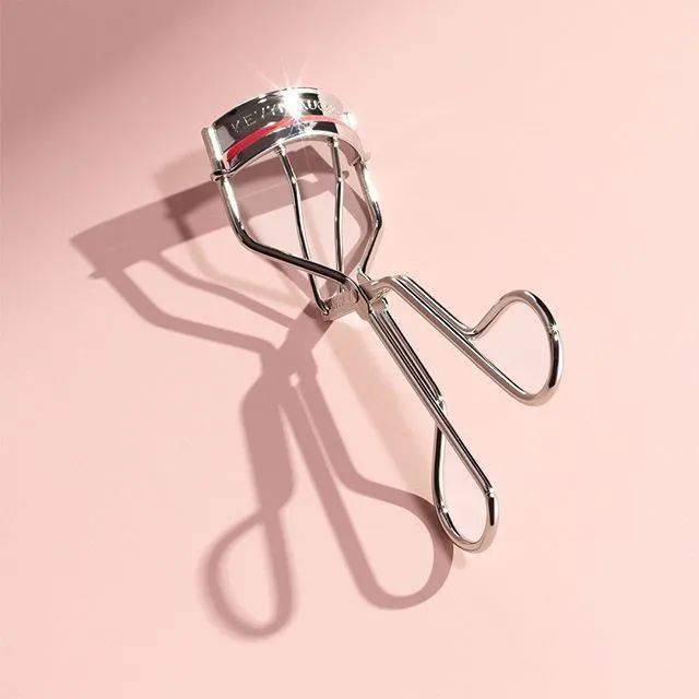 郑瑄茉|BLACKPINK回归造型都是天价？深扒明星化妆师用什么！