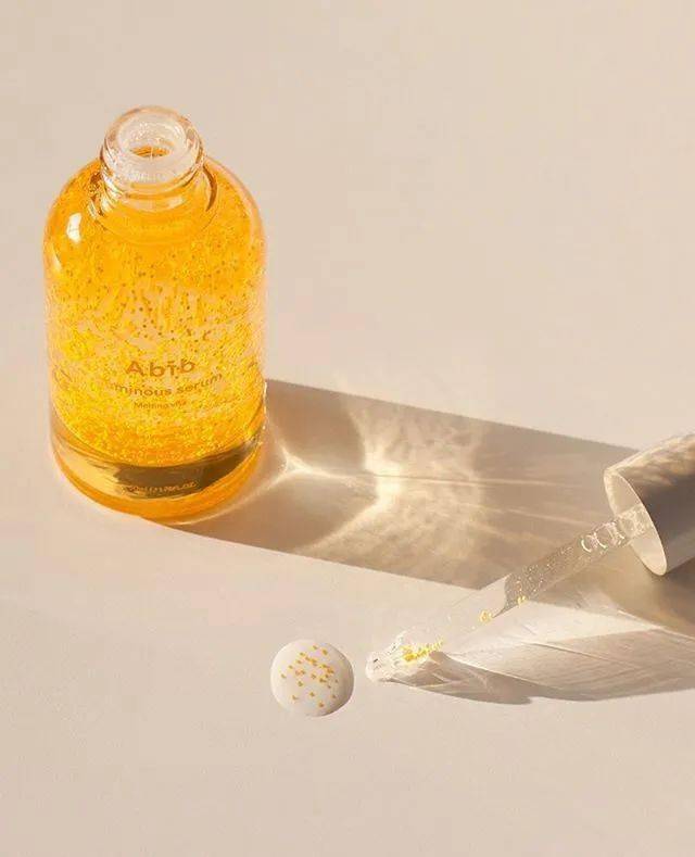 肌肤|水光妆升级版来了,又美又立体的海豚玻璃肌你听过吗?