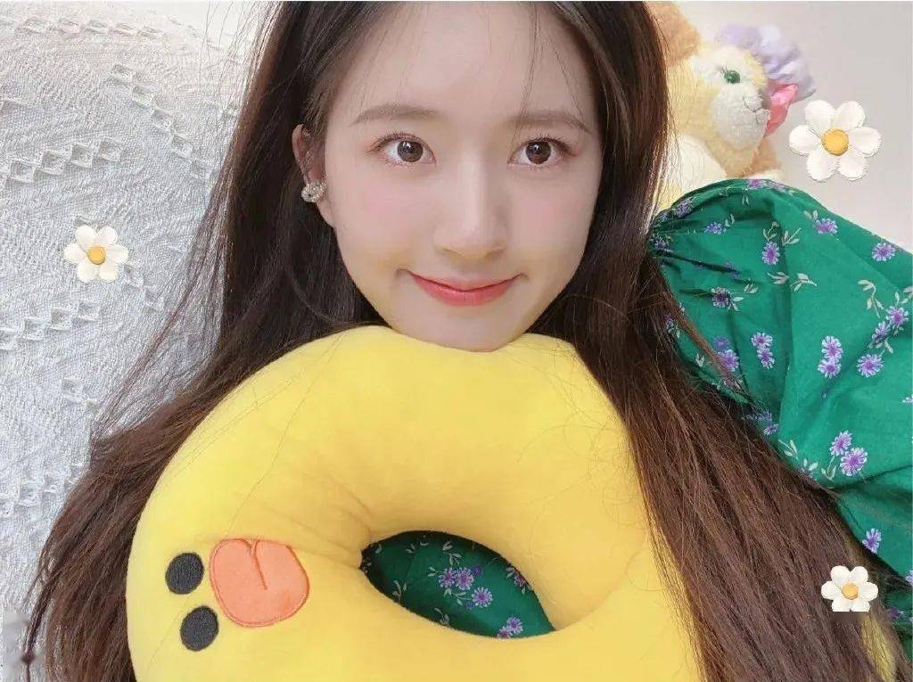 搪瓷|被赵露思的塑料韩语圈粉，但细看她搪瓷肌才更吸睛！