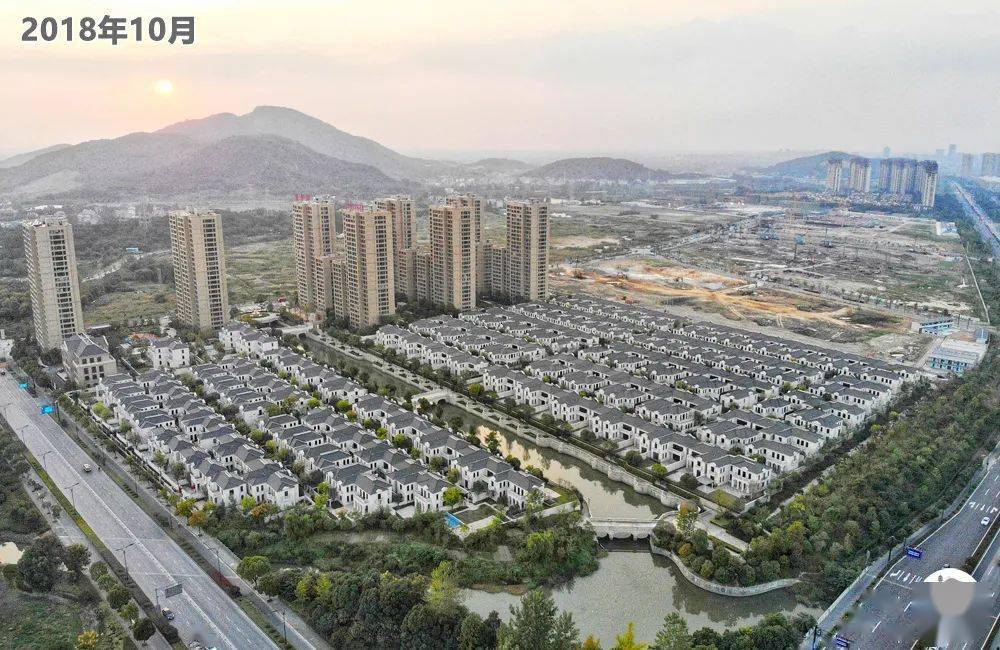 奥莱全面开工学校投入使用超山脚下的城市界面华丽蜕变中明年此时绽放