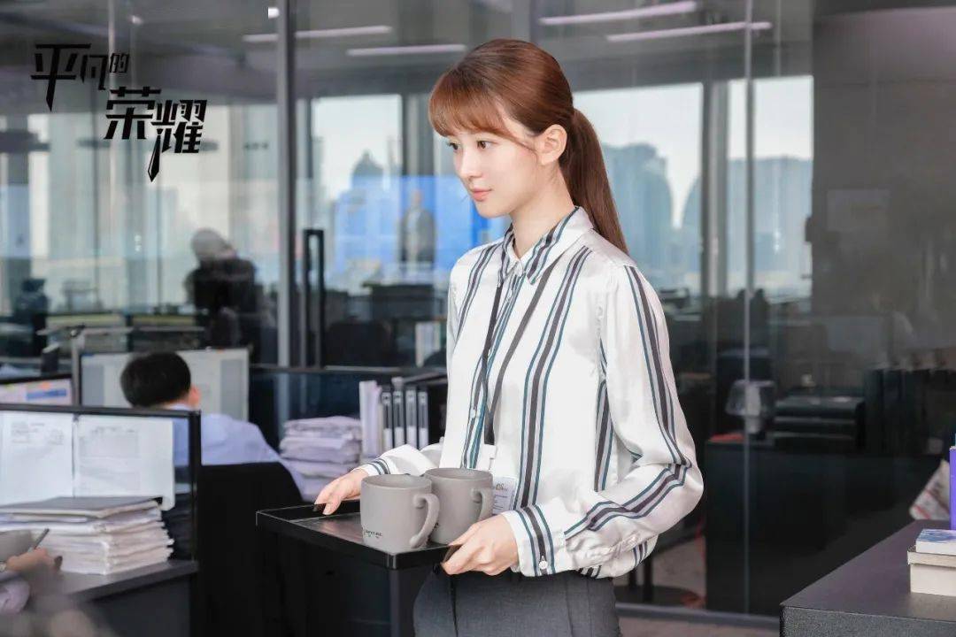 图片|十分钟搞定“通勤妆”？乔欣真的做到了！