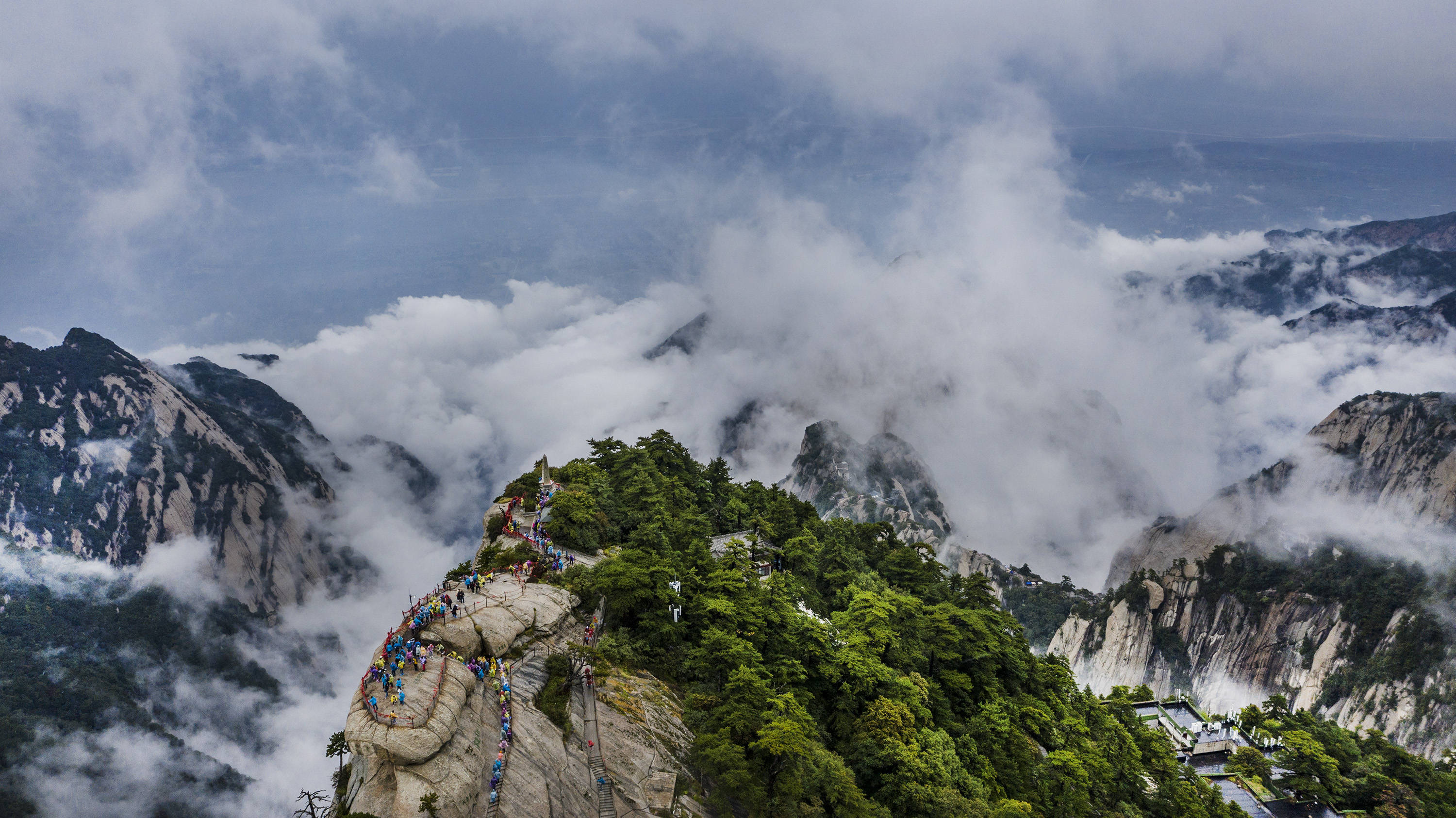 不識華山真面目 隻緣雲霧漫山中 國際 第3張