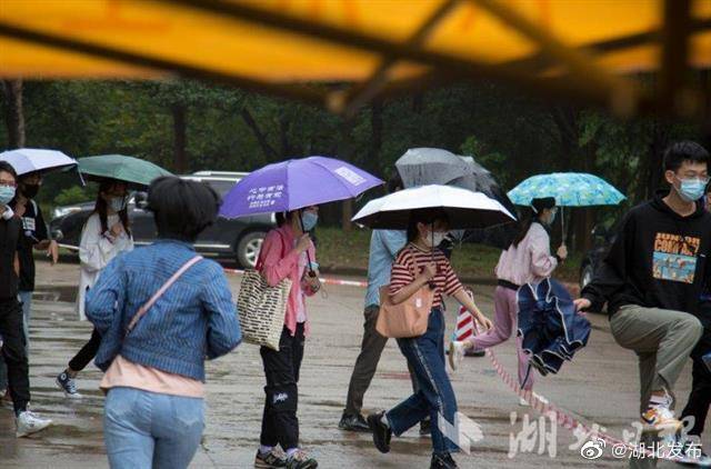 考试|大学英语四六级恢复考试，湖北30万人赴考