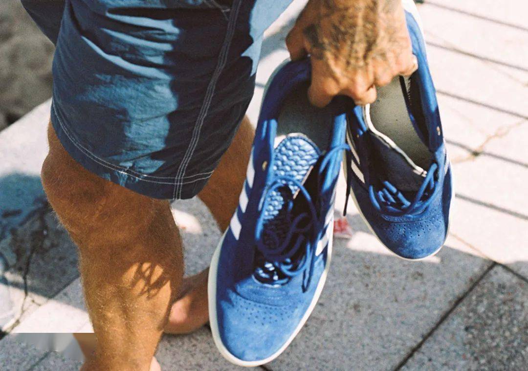 品牌|RAF SIMONS 将推出首个女装系列