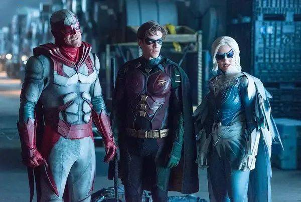 哈莉 奎茵 续订第三季 闪电侠 电影加入钢骨 DC宇宙平台的未来