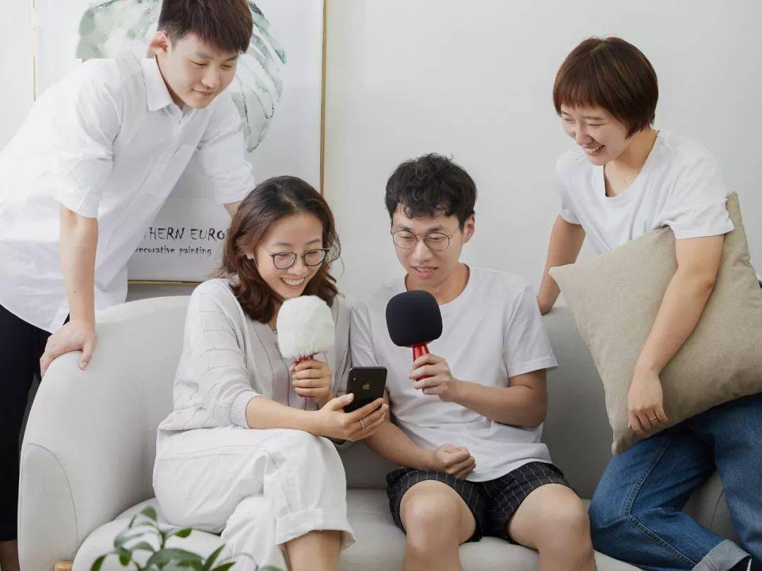 征服|把“乘风破浪姐姐“都征服了！有TA，哪里都是K歌房！