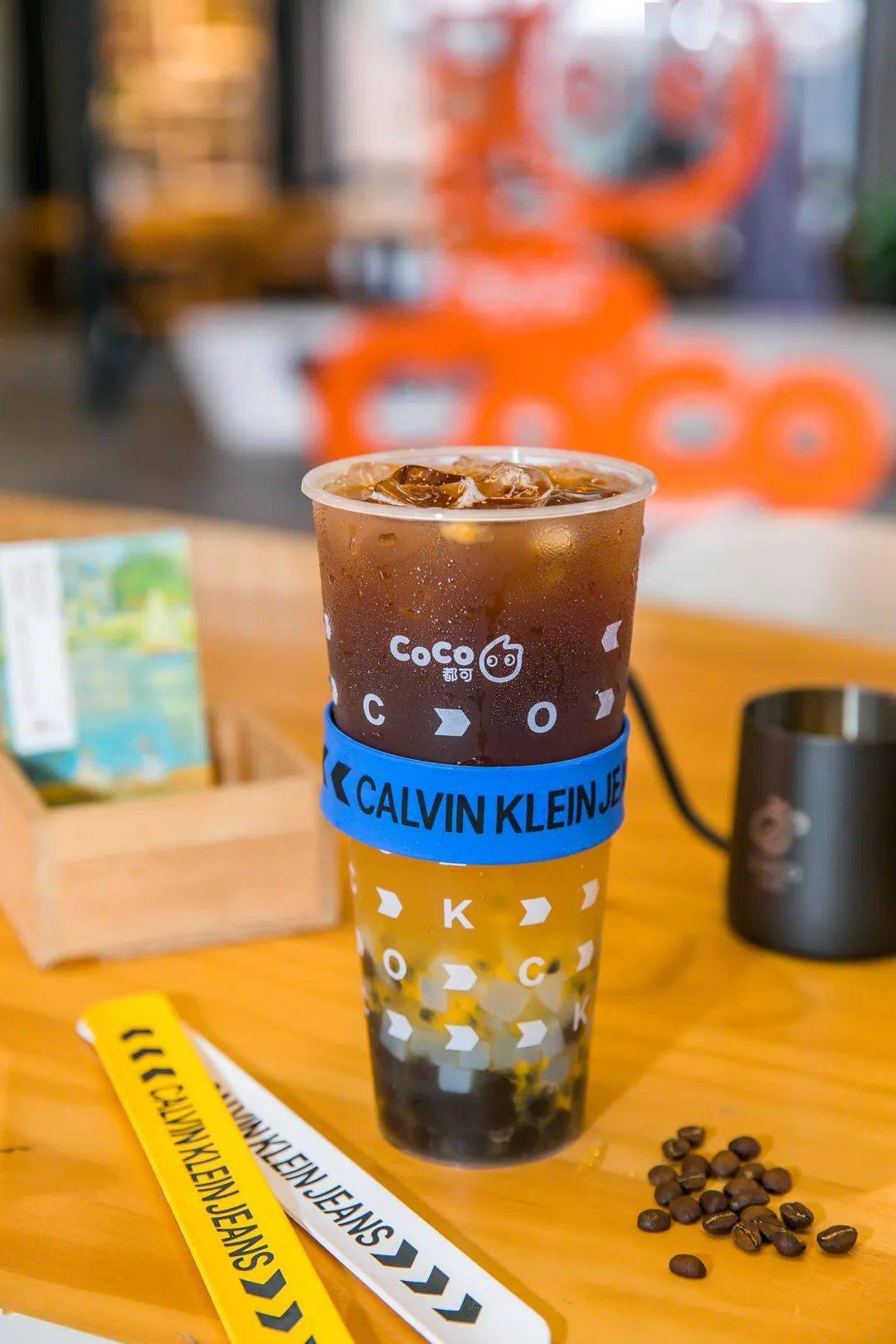 合作|潮人必备!CoCo与CK腕表首饰跨界合作,限量版手环抢疯了...