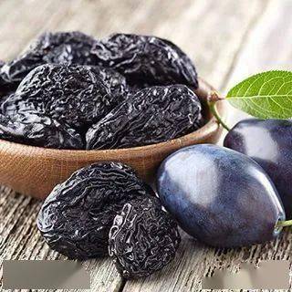 水润|《恶之花》李准基变身韩版“张东升”，女主发光美貌全靠“妆”？