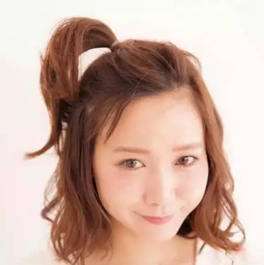 发型|头发长别老披着！这10种发型让你又美又有女人味！